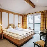 Heimspitze - Alpenhotel Ski-in & Wirtshaus 호텔