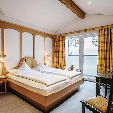 Heimspitze - Alpenhotel & Wirtshaus Szálloda