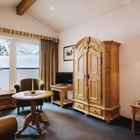 Heimspitze - Alpenhotel Ski-in & Wirtshaus ホテル 4*