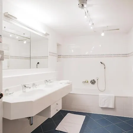 Heimspitze - Alpenhotel&wirtshaus 4*