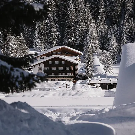Heimspitze - Alpenhotel & Wirtshaus Szálloda 4*