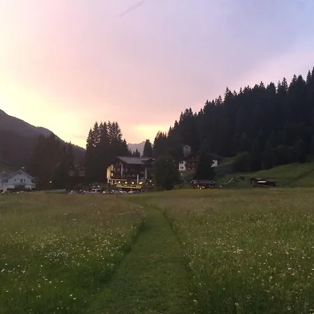 Hotel Heimspitze - Alpenhotel Ski-in & Wirtshaus 4*